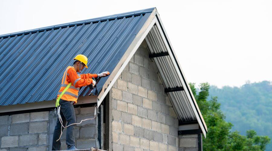 Professional residential roofers in Harwood, ND